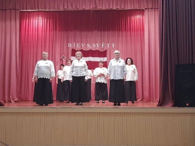 "Dzimtai Latvijai!" svētku koncerts, d/k "Azarts"